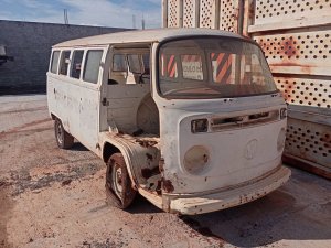 CARCAÇA / LATARIA DE PERUA KOMBI