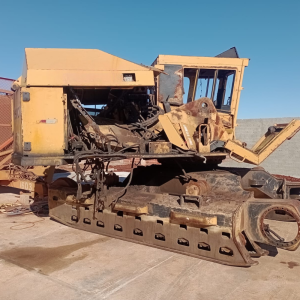 Sucata de Parte de Máquina Florestal – Com Peças Hidráulicas – Venda por Peso